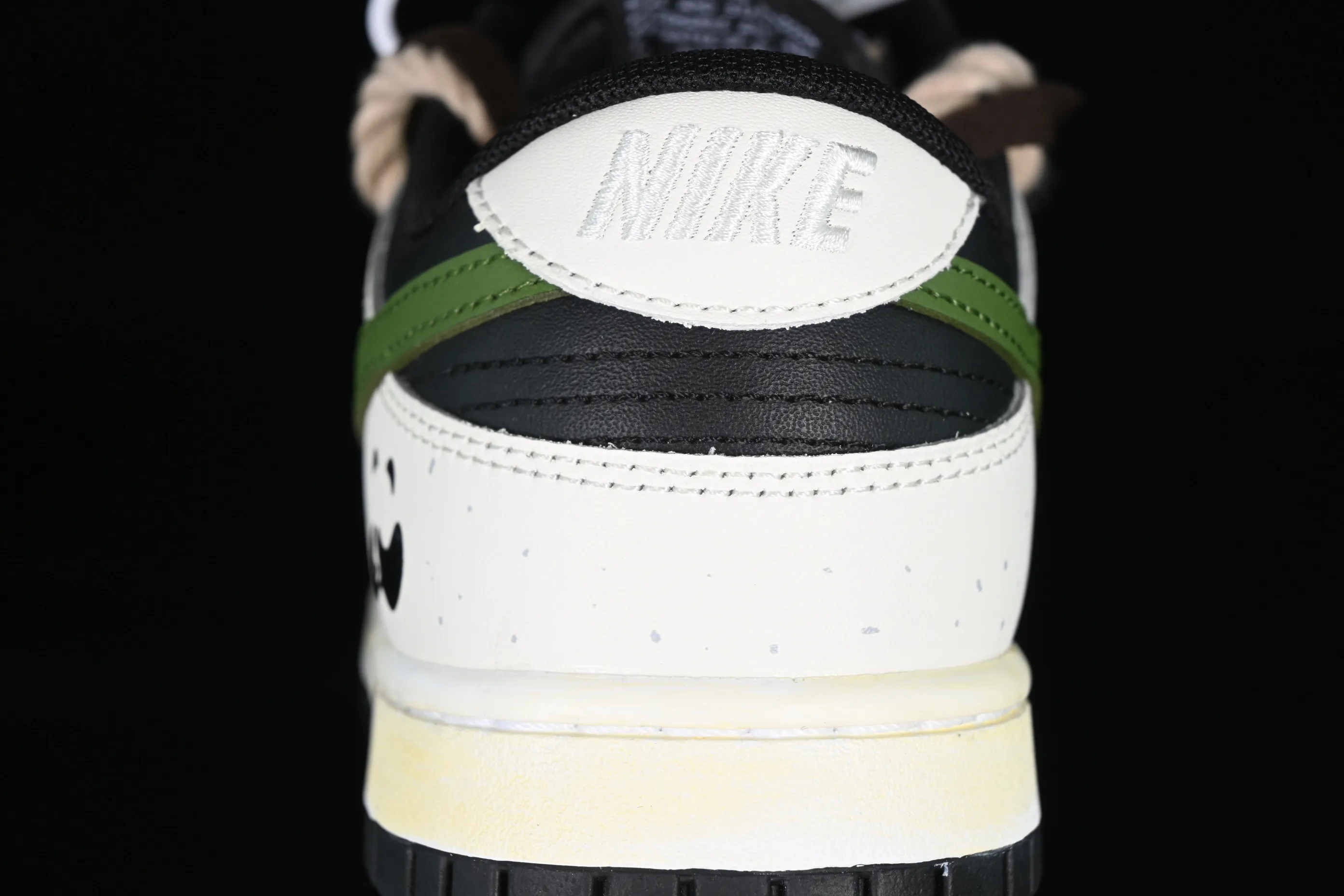 All Categories Nk SB Dunk Series Nk SB Dunk Low Low-top sneakers CS version Nk Dunk Low "Panda" Bamboo Forest Panda Customized version of deconstructed strap casual sneakers DD1391-100
